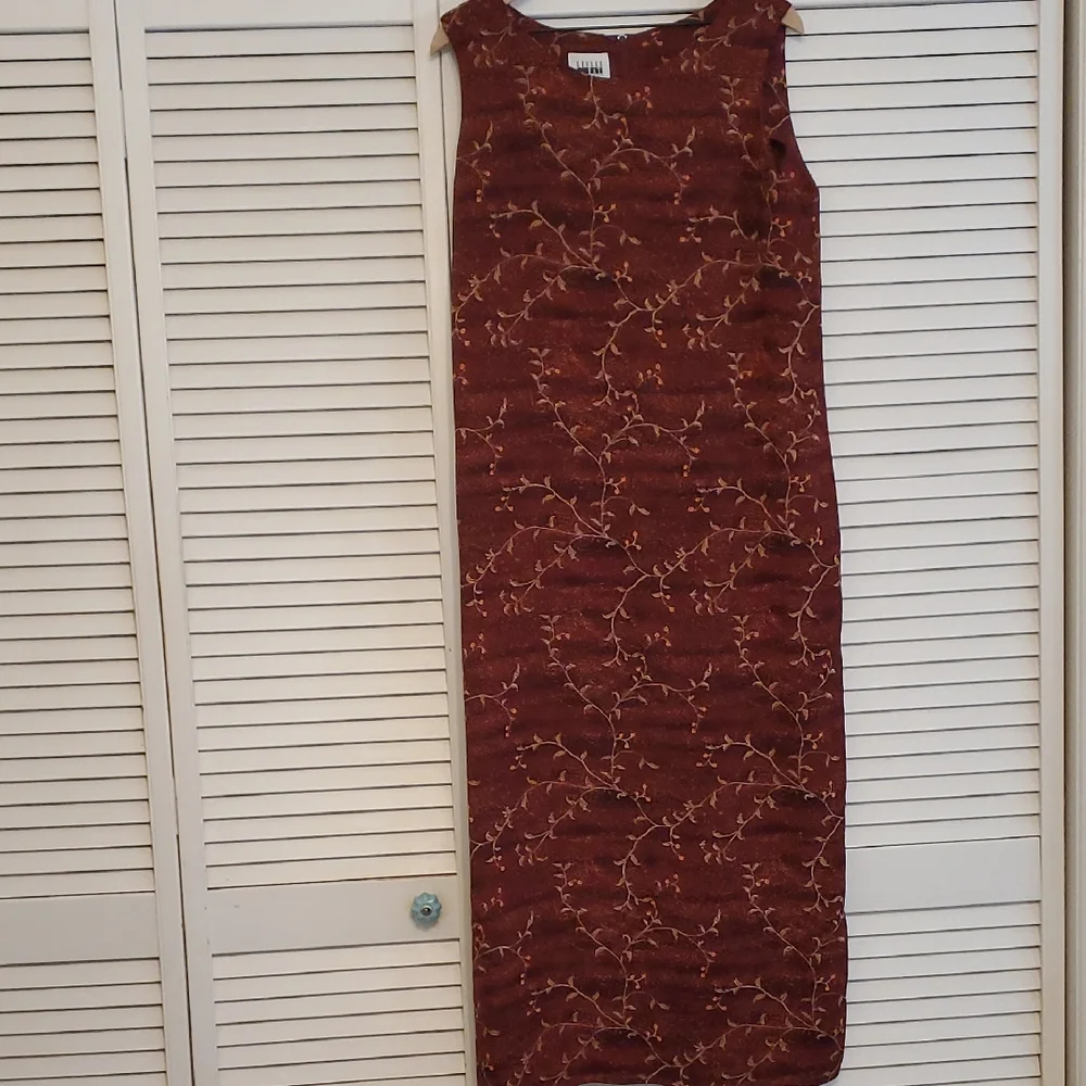 Leslie Fay Elegant Floral Sleeveless Burgundy Dress, Size 18 - Picture 2 of 13